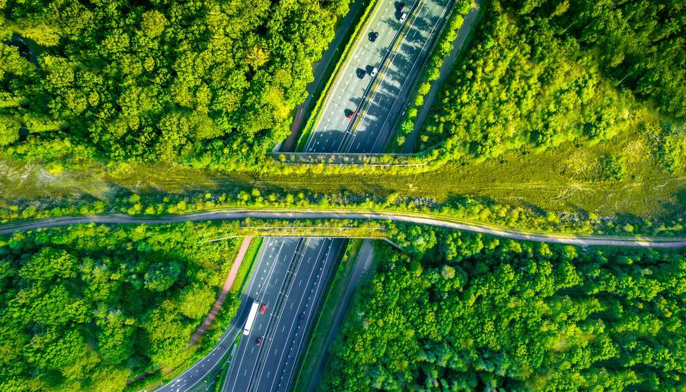 Sustainable Heat Exchangers: Enhancing Environmental Responsibility in Electric Rail Transportation
